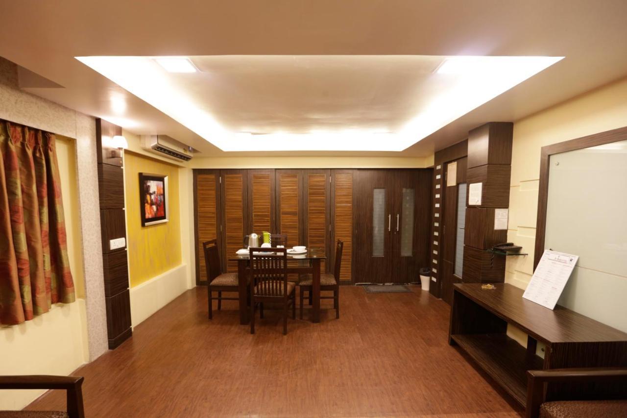 Hotel Metro Palace Mumbai Ngoại thất bức ảnh
