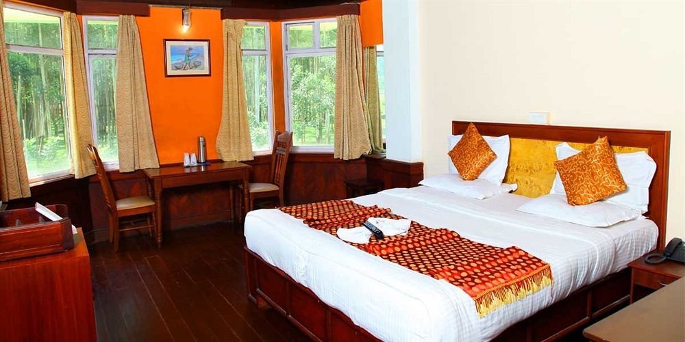 Hotel Metro Palace Mumbai Ngoại thất bức ảnh